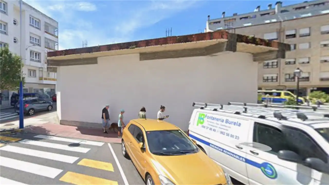 Aparcament de Edifici en venda en Burela