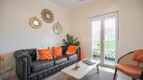 Sala d'estar de Apartament en venda en  Madrid Capital amb Calefacció i Balcó