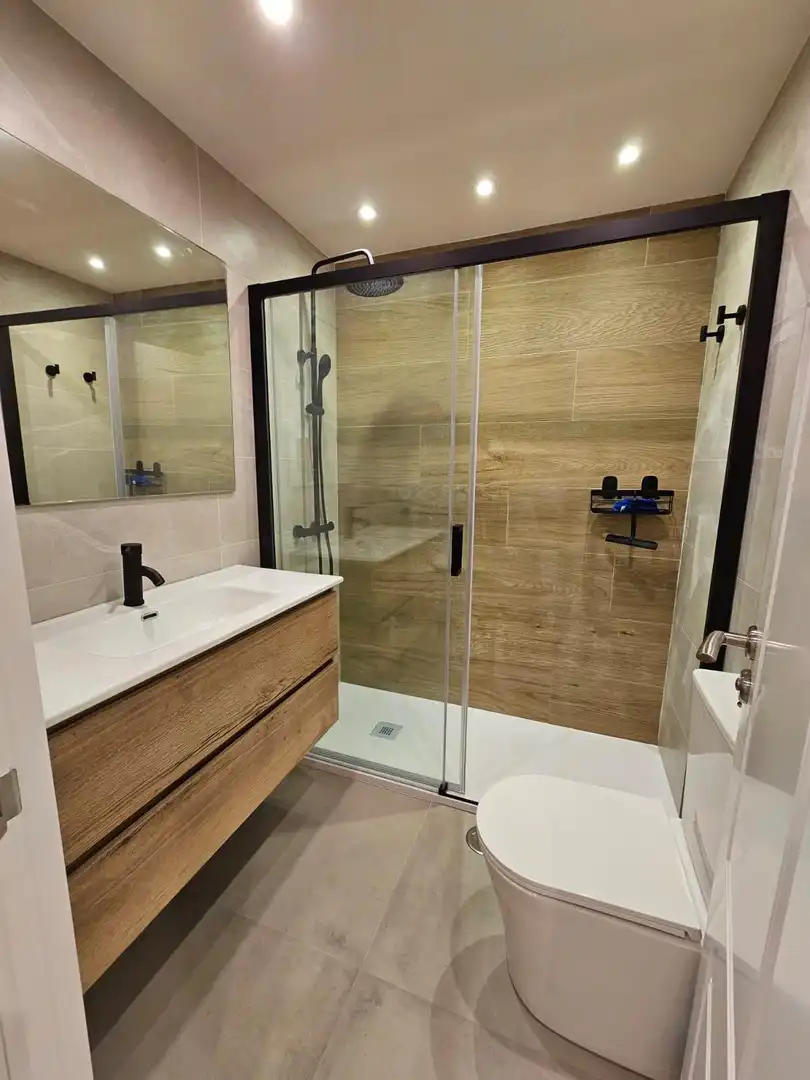 Badezimmer von Maisonette zur Miete in Salamanca mit Heizung und Abstellraum