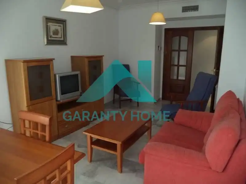 Sala de estar de Apartamento de alquiler en Cáceres con Aire acondicionado, Calefacción y Terraza