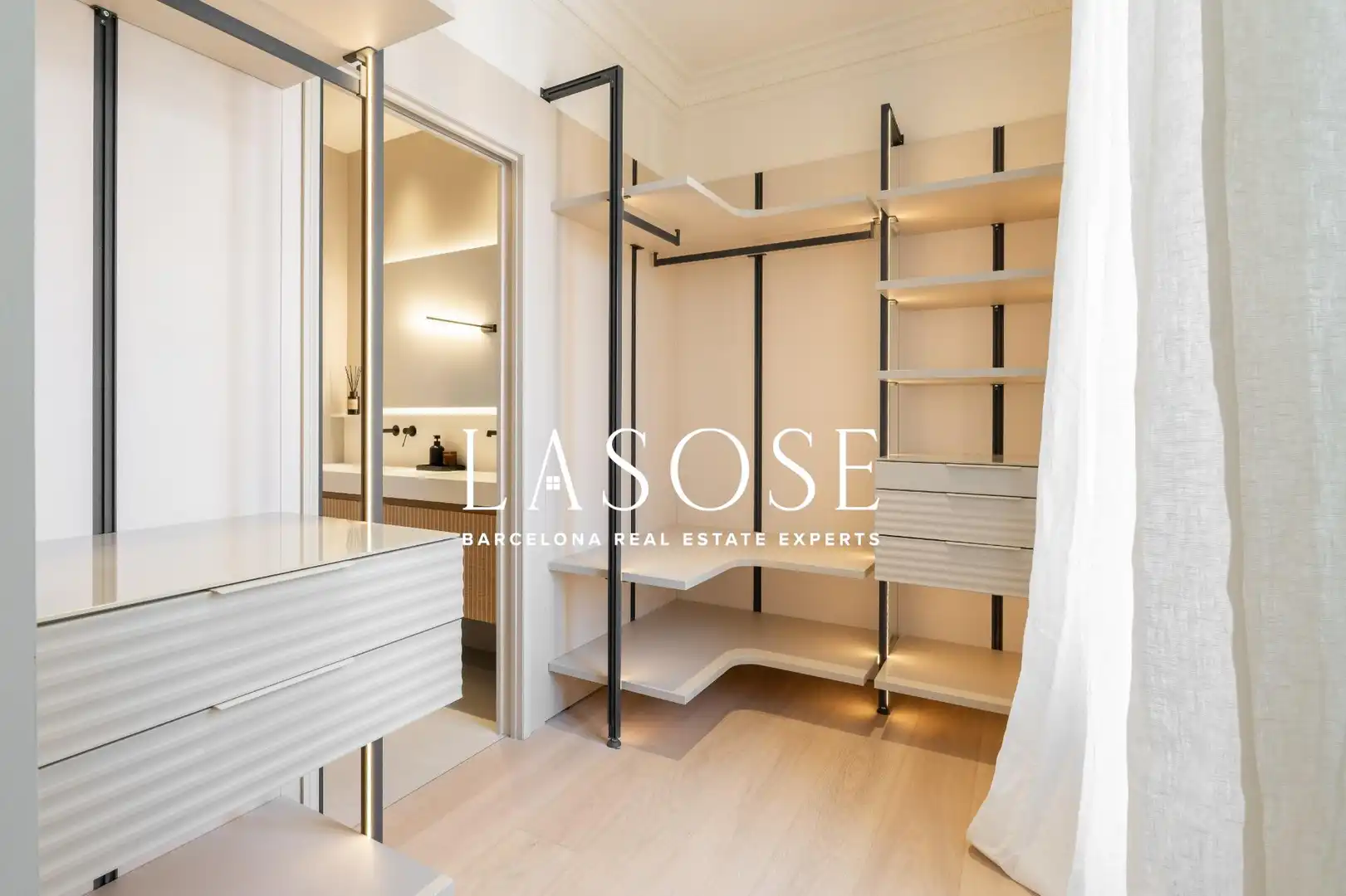 Habitación de Ático en venta en Barcelona con Aire acondicionado, Calefacción y Terraza