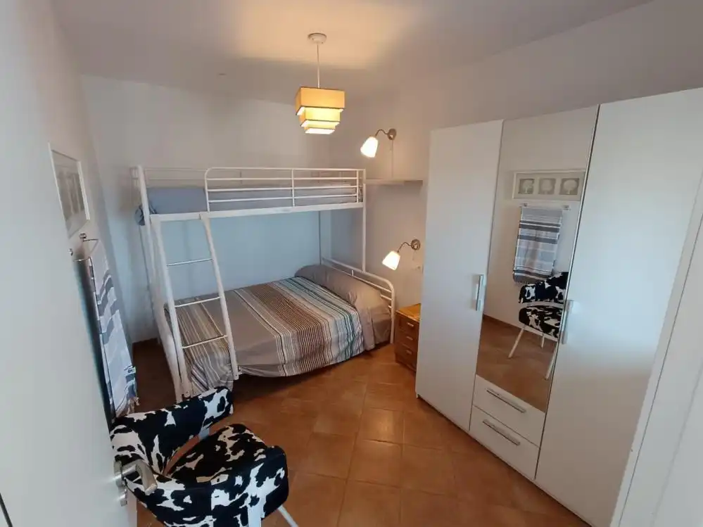 Dormitori de Casa o xalet en venda en Chilluévar amb Aire condicionat, Terrassa i Moblat