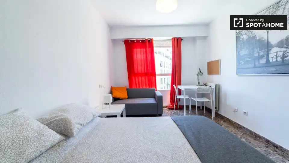 Zimmer in Penya - Roja - Avda. Francia