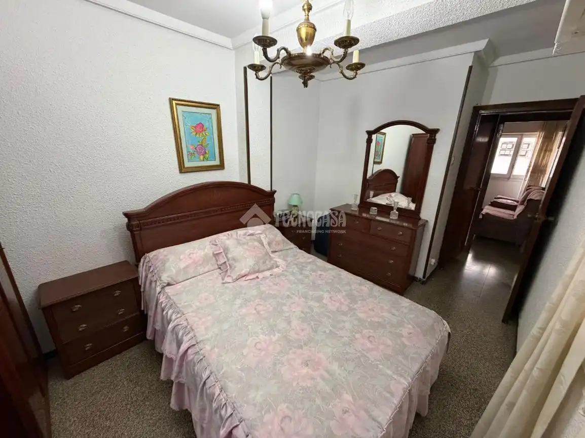 Dormitori de Pis en venda en Torrero-La Paz