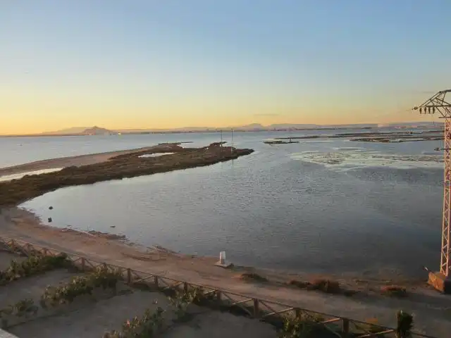 Vista exterior de Apartamento en venta en La Manga del Mar Menor con Aire acondicionado, Calefacción y Terraza