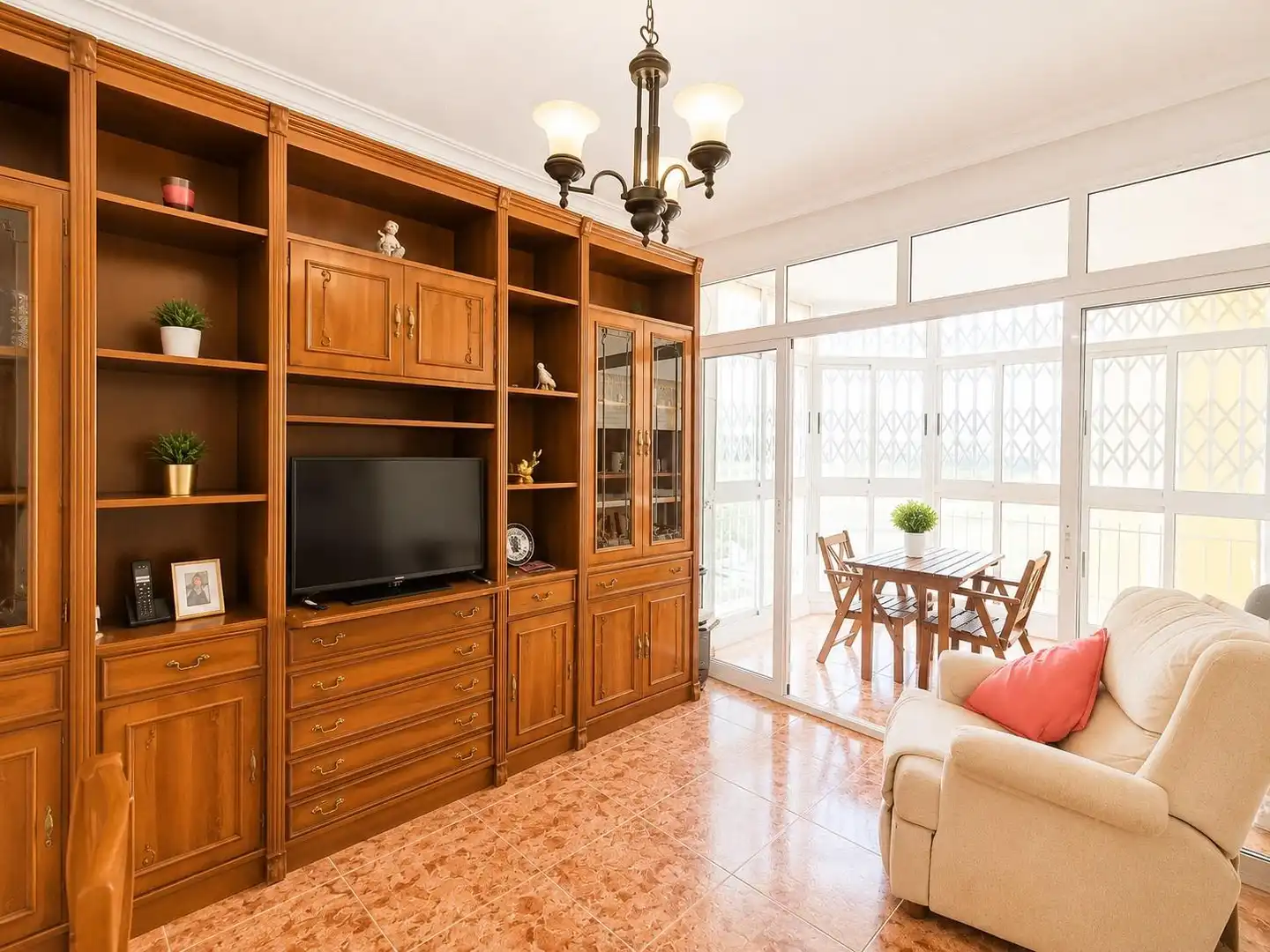 Sala de estar de Piso en venta en Águilas con Aire acondicionado, Calefacción y Amueblado