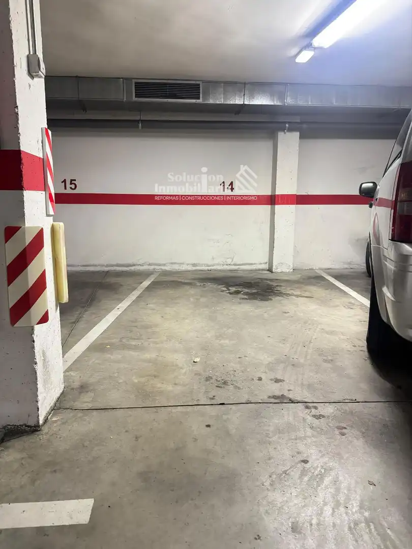 Parking de Piso en venta en Salamanca con Calefacción y Amueblado