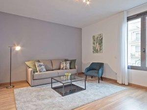 Living room of Flat to rent in  Barcelona Capital  with Air Conditioner, Heating and Parquet flooring