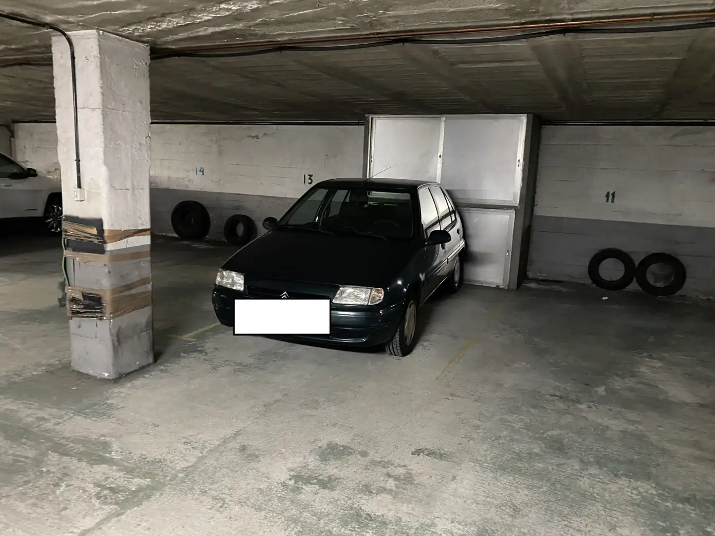 Parking de Apartamento en venta en Vigo  con Calefacción, Parquet y Trastero