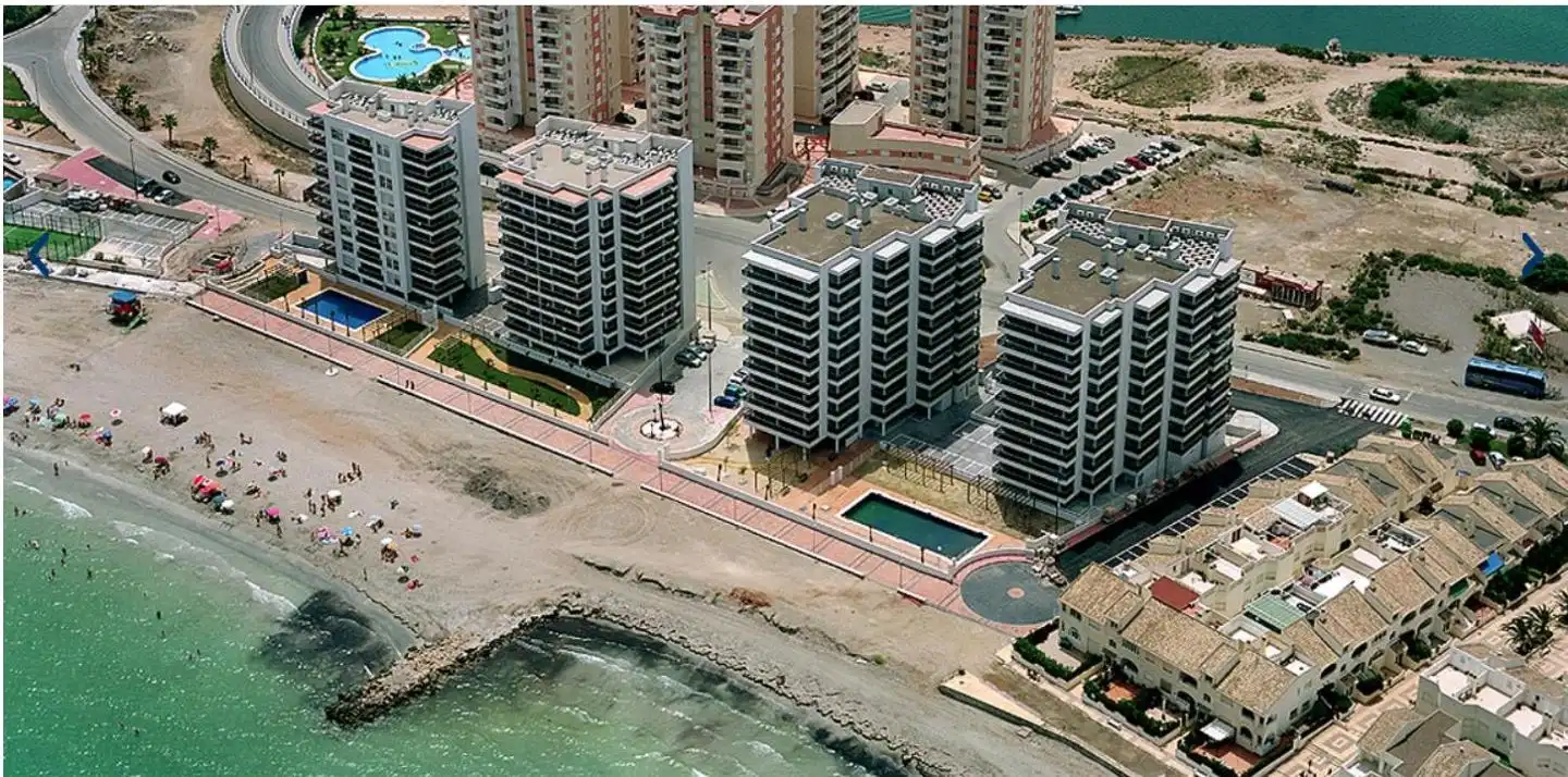 Apartament amb piscina en venda a CL POLIGONO G - MANGA, imagen 2