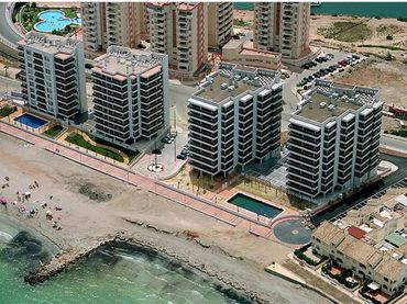 Apartament amb piscina en venda a CL POLIGONO G - MANGA