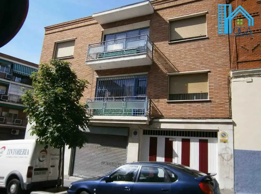 Vista exterior de Casa o xalet en venda en Madrid amb Moblat