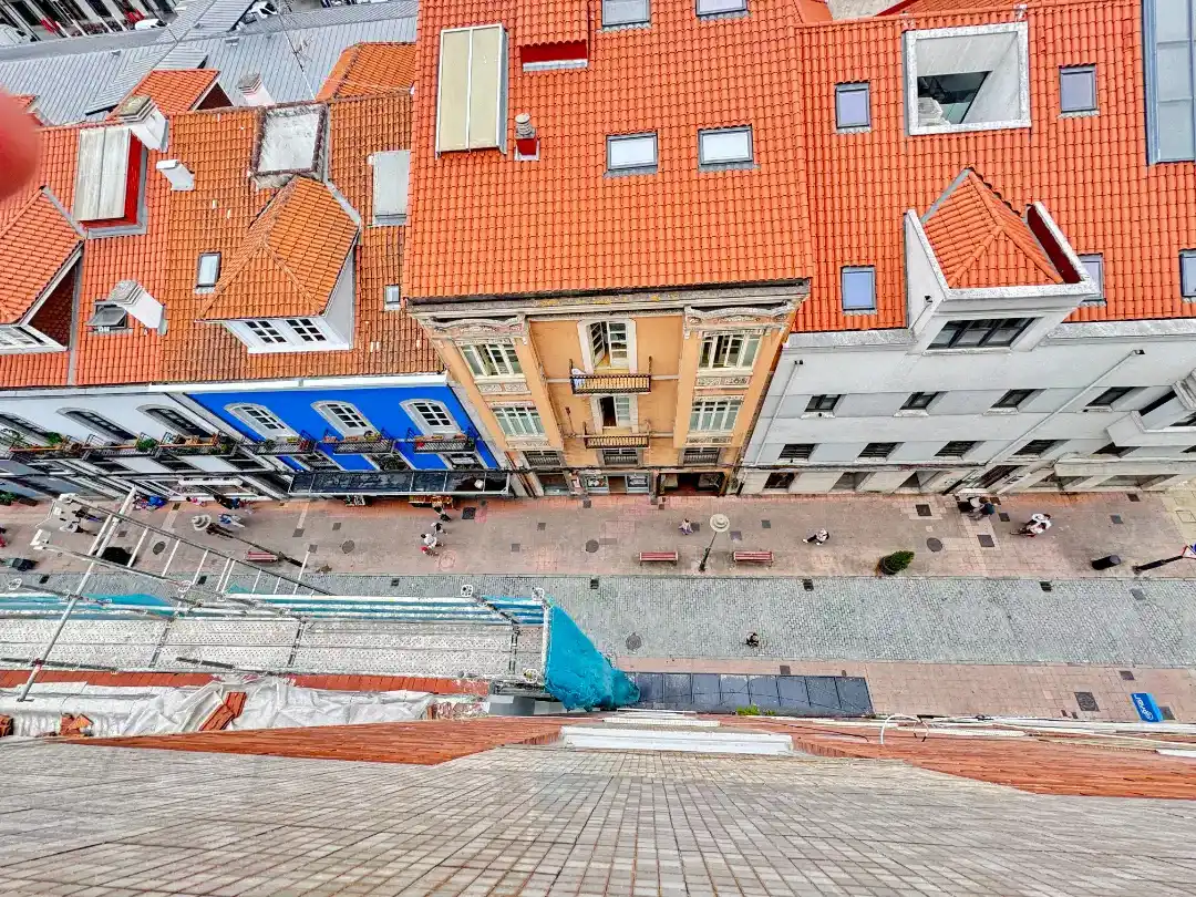 Vista exterior de Piso en venta en Avilés con Calefacción