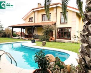 Exterior view of House or chalet for sale in Piélagos  with Heating, Private garden and Storage room