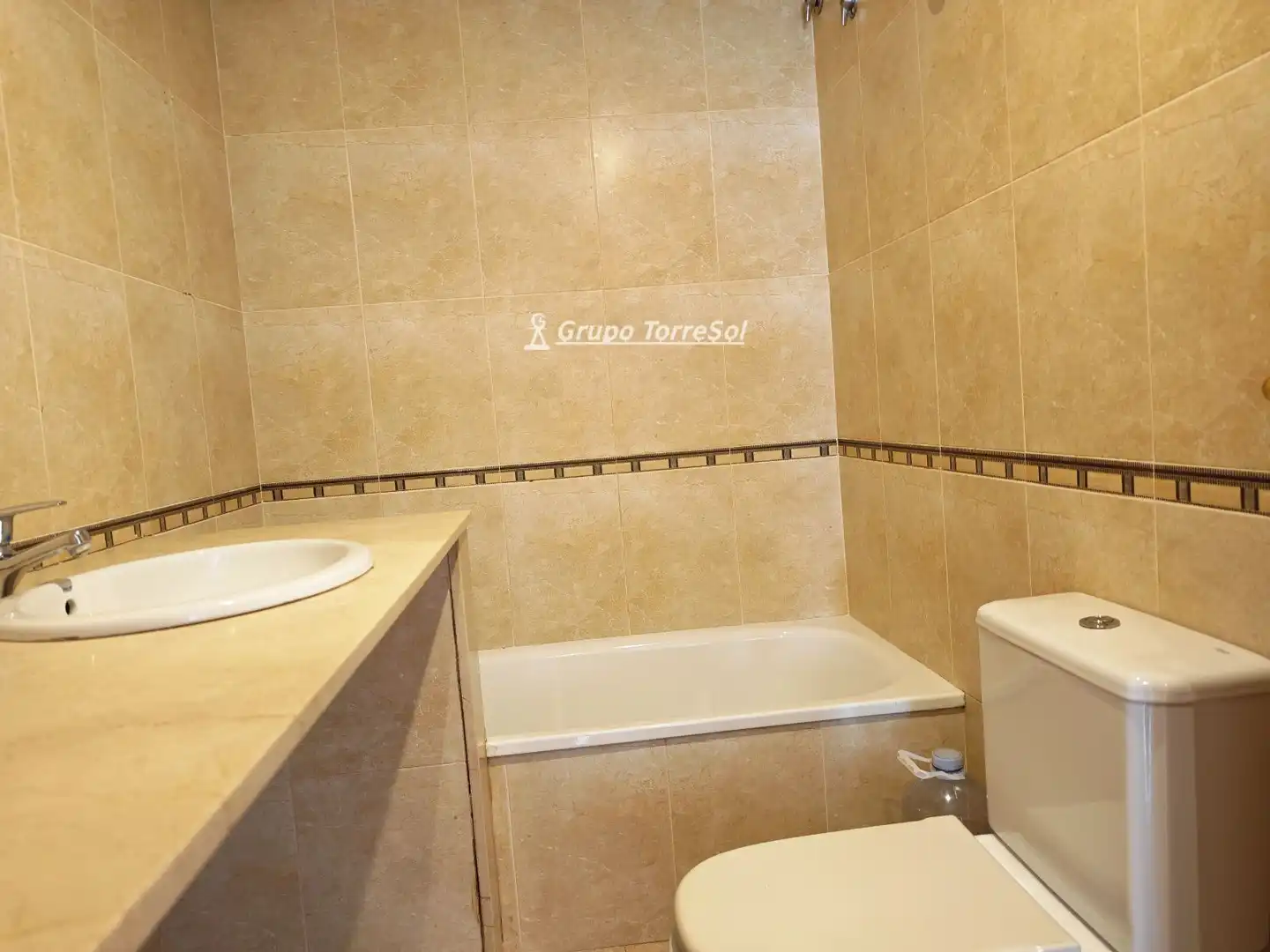 Baño de Piso en venta en El Vendrell con Aire acondicionado, Calefacción y Terraza