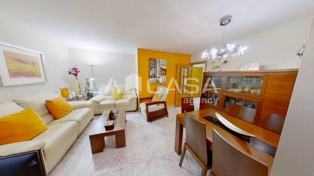 Piso en Venta en Carrer de Puigcerdà en La Verneda i la Pau