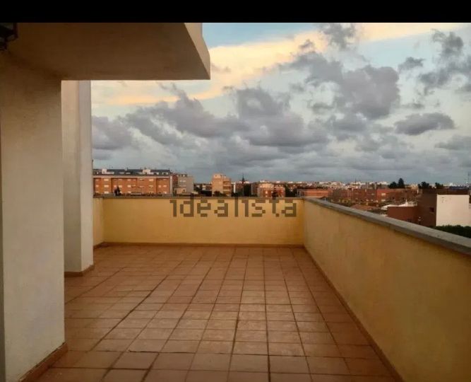 Terrassa de Àtic de lloguer en Manises amb Aire condicionat, Moblat i Forn