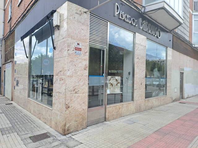 Local comercial en Venta en Calle Sevilla en Barriada Inmaculada - Zurbarán