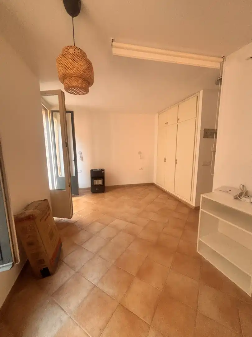 Piso de alquiler en Girona con Balcón