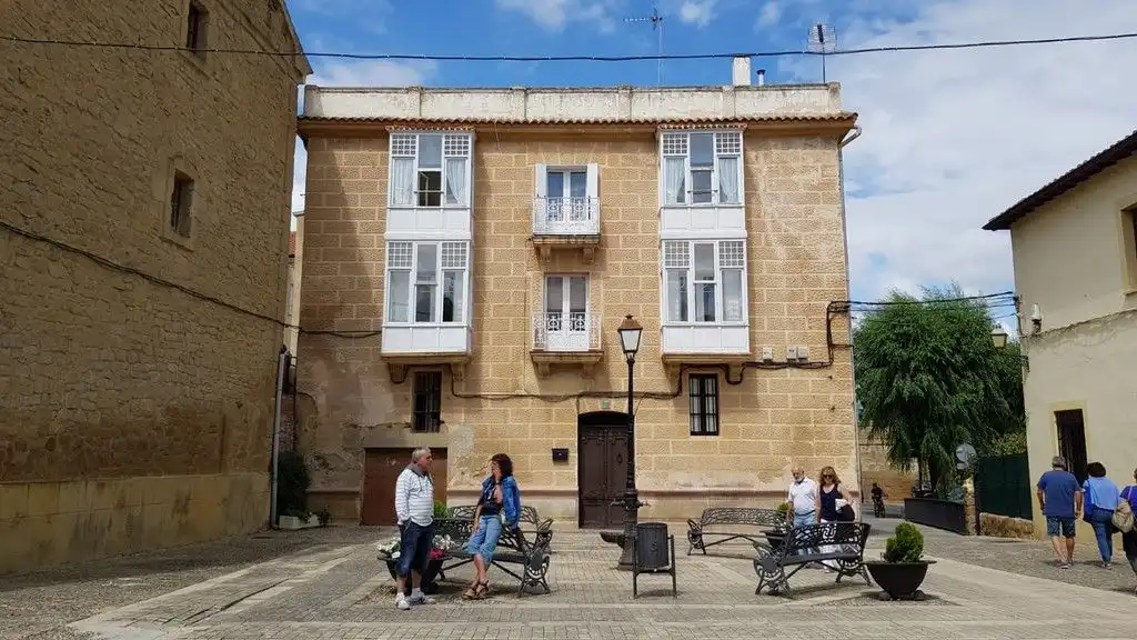Vista exterior de Pis en venda en Casalarreina amb Calefacció, Parquet i Terrassa