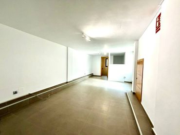 Gewerbefläche zur Miete in Avenida mediterraneo