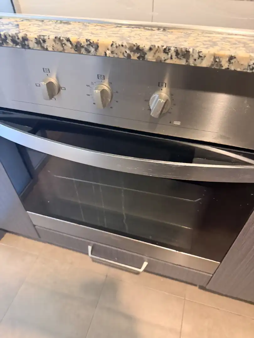 Piso con balcón en venta en Calle de Emilio de Mier 1, imagen 16
