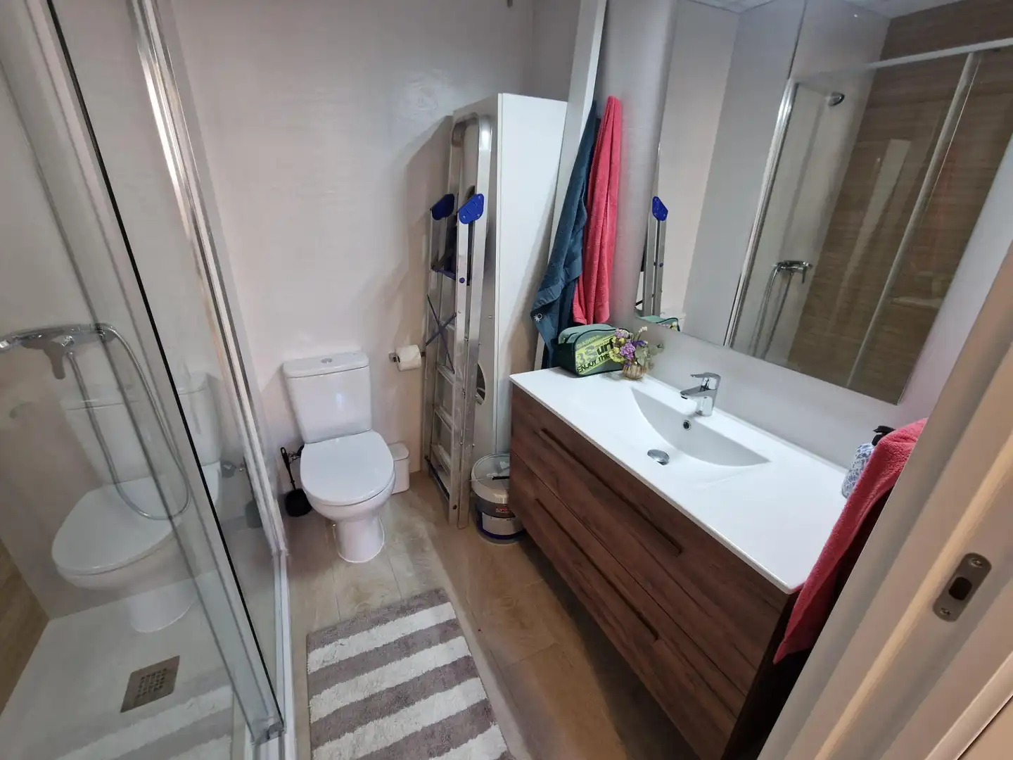 Badezimmer von Erdgeschoss zur Miete in Águilas mit Klimaanlage, Möbliert und Alarm