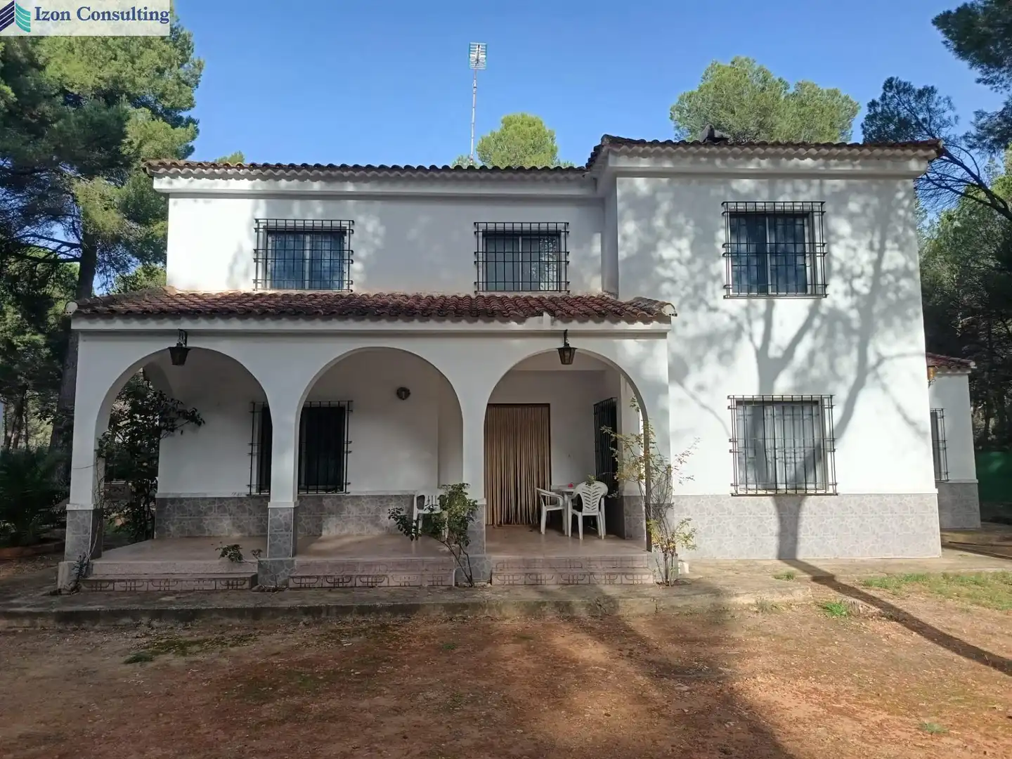 Chalet con terraza en venta en Pedanías - Extrarradio