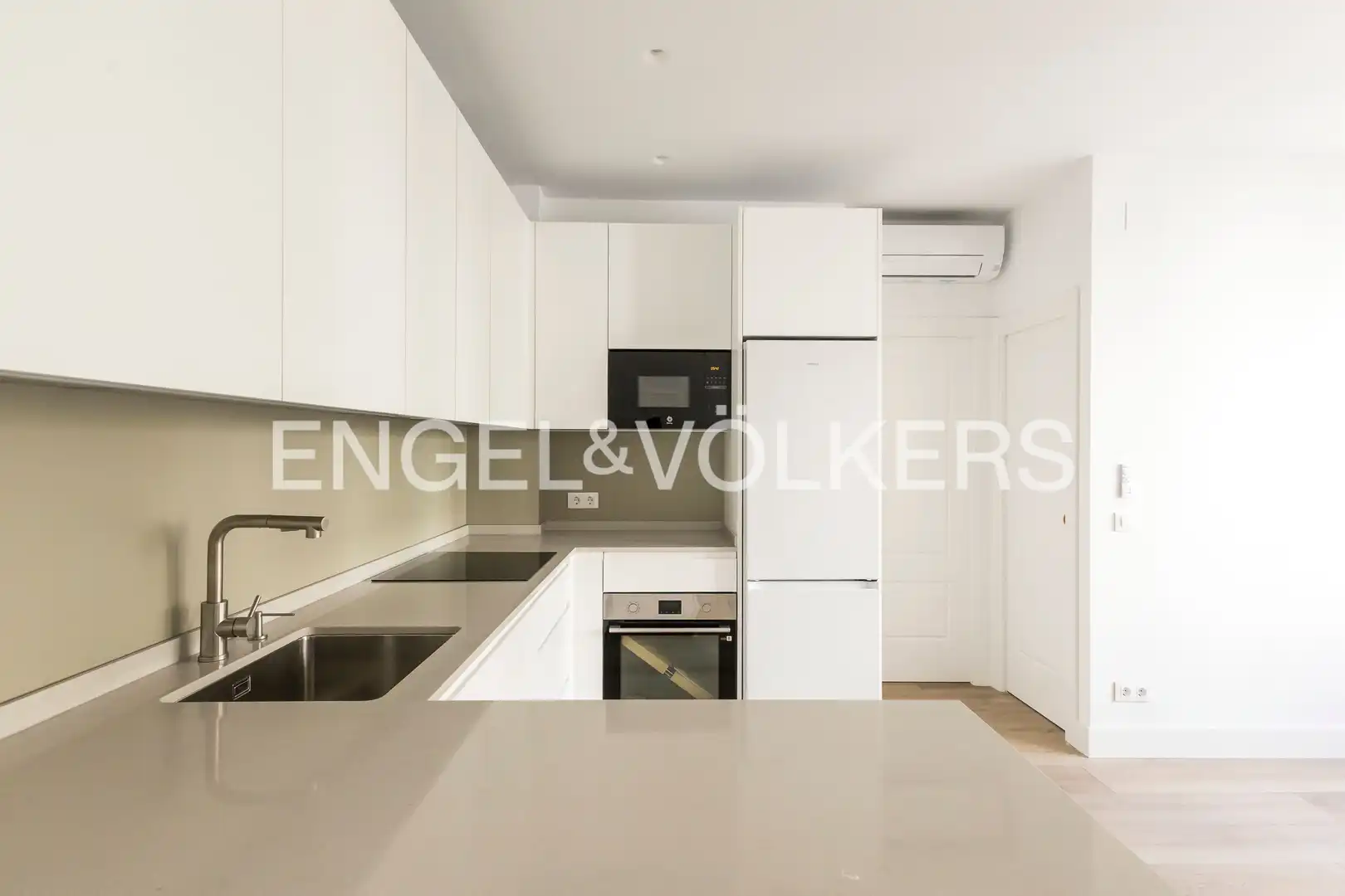 Küche von Wohnung zur Miete in Madrid mit Klimaanlage und Heizung
