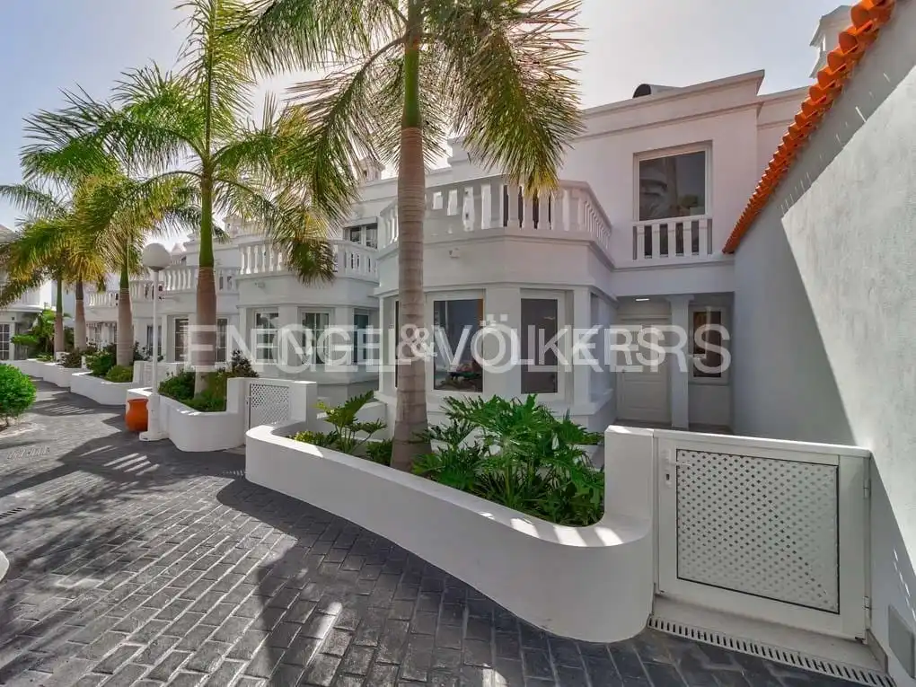 Houses for sale in Playa de Fañabé