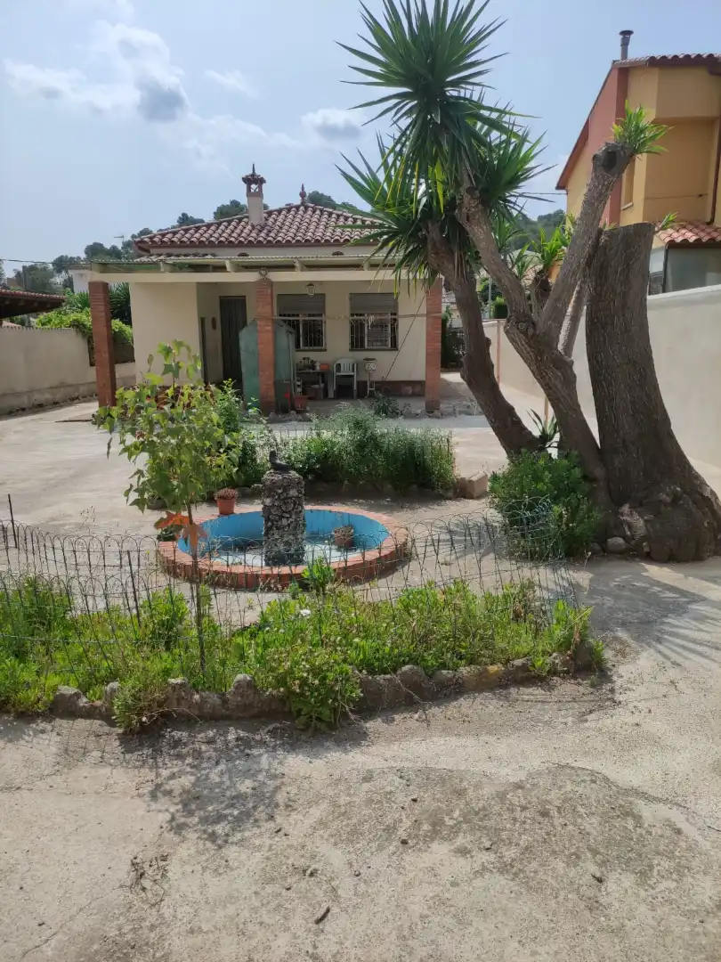 Garden of Houses for sale in Sant Andreu de la Barca  with Heating and Storage room