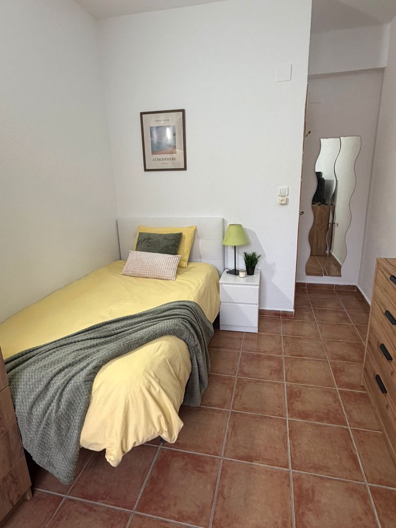 Pis per a compartir a Carrer de Carrícola, 20, La Creu Coberta, Jesús