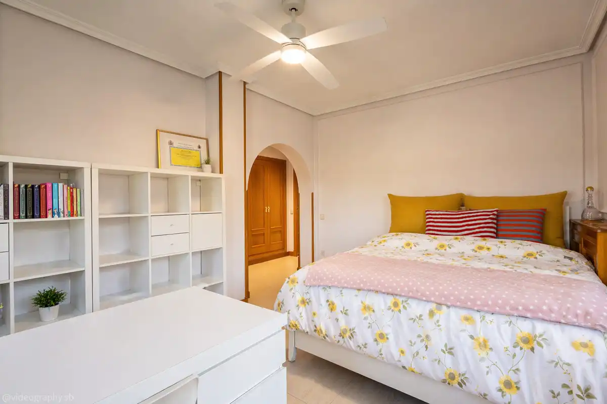 Habitación de Casa o chalet en venta en Móstoles con Aire acondicionado, Calefacción y Jardín privado
