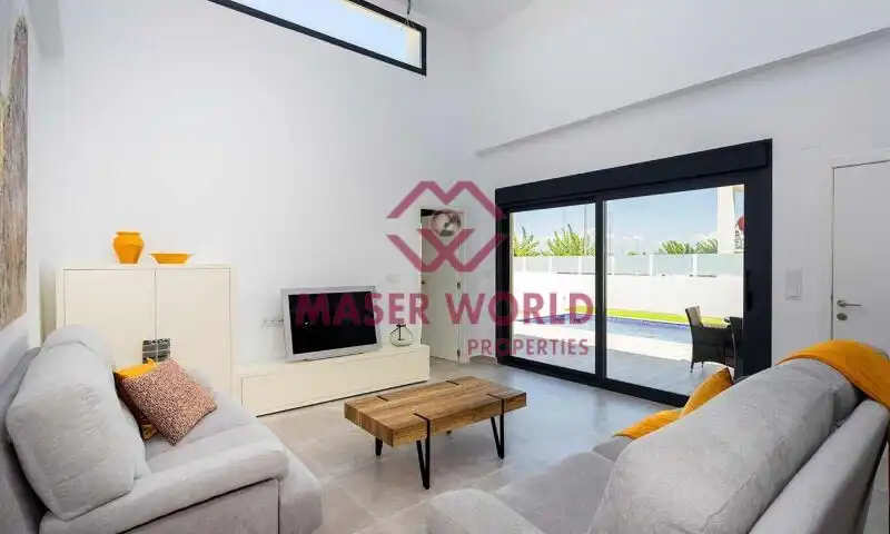 Villa mit Pool zum Verkauf in Daya Nueva, imagen 2