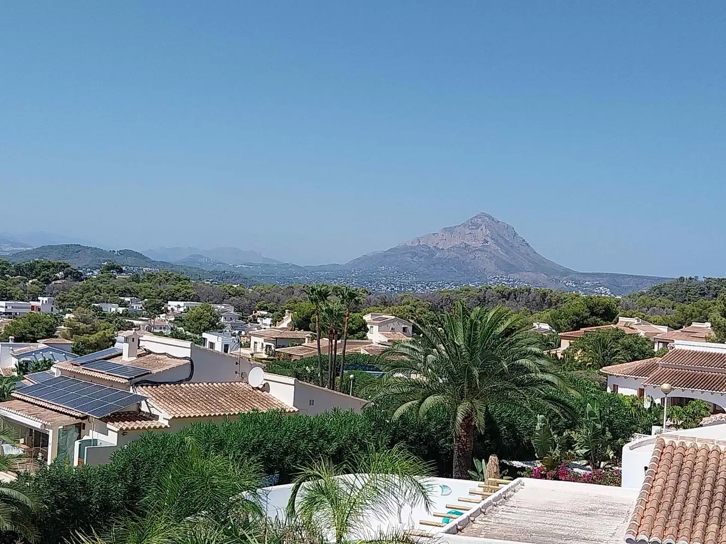 Vista exterior de Casa o xalet en venda en Jávea / Xàbia amb Aire condicionat, Calefacció i Jardí privat