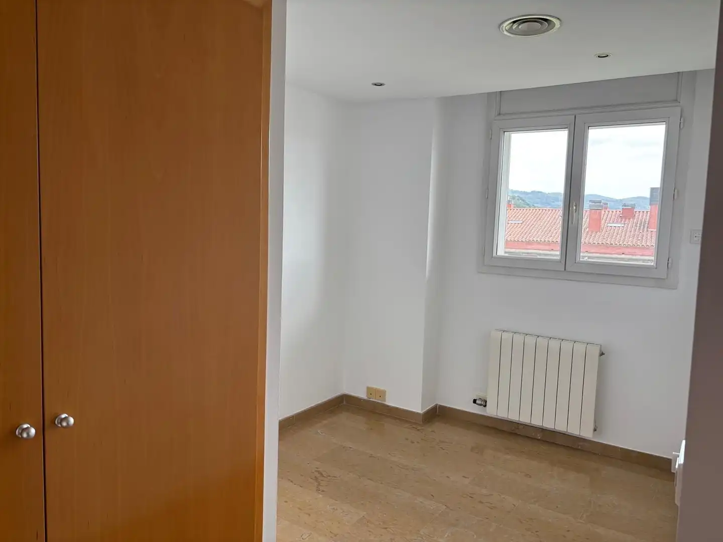 Schlafzimmer von Maisonette zur Miete in Girona mit Klimaanlage, Heizung und Terrasse