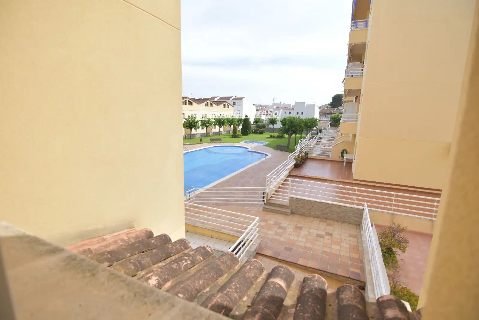 Swimming pool of Flat for sale in Torredembarra  with Air Conditioner, Heating and Terrace