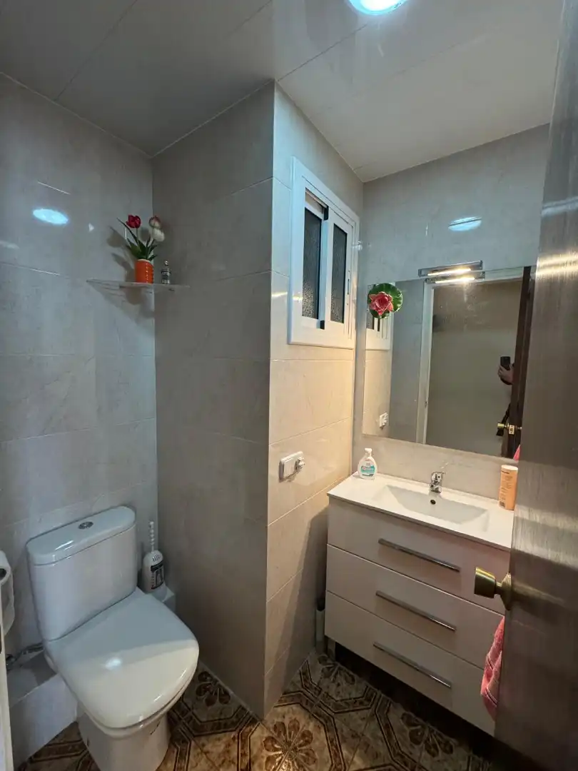 Baño de Piso en venta en Badalona con Terraza y Trastero