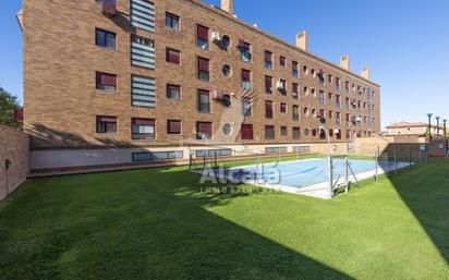 Exterior view of Flat for sale in Azuqueca de Henares  with Air Conditioner