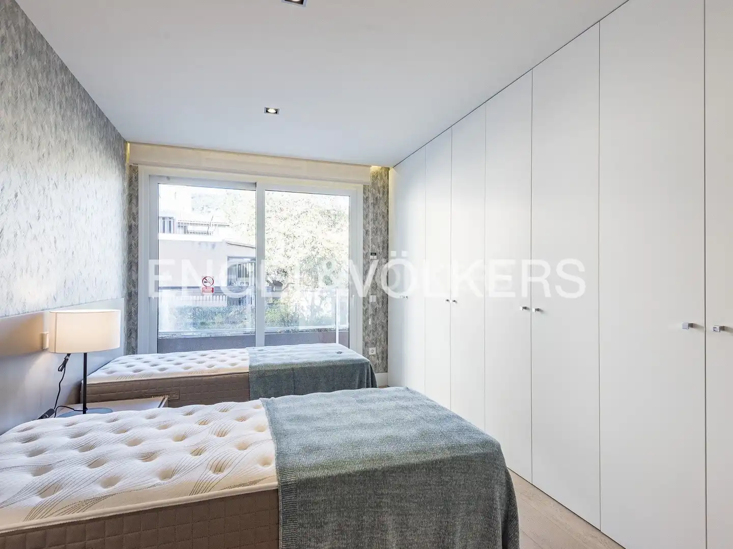 Bedroom of Flat for rent in Barcelona  with Air Conditioner, Heating and Parquet flooring