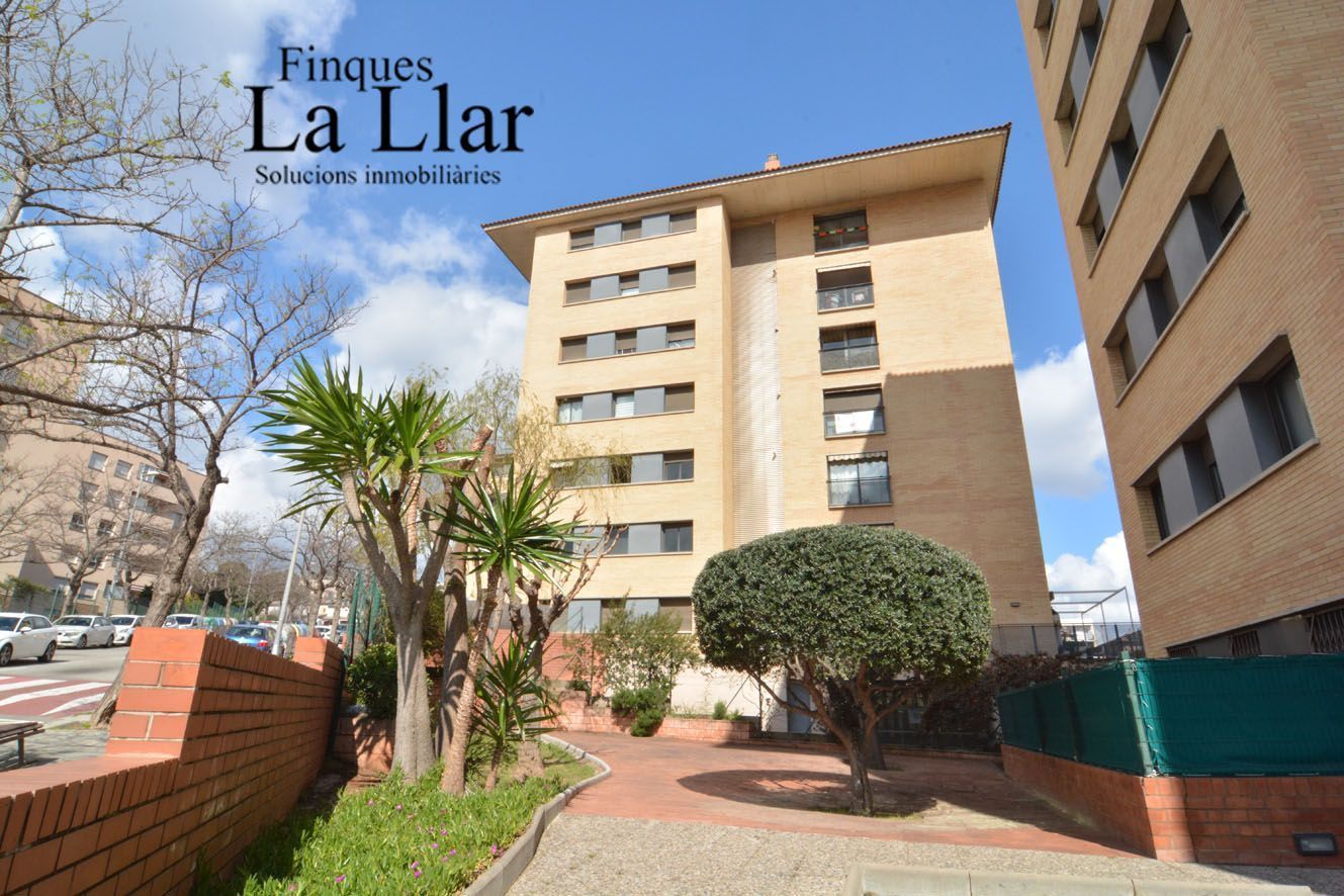 Vista exterior de Piso en venta en Sant Vicenç Dels Horts con Aire acondicionado y Calefacción