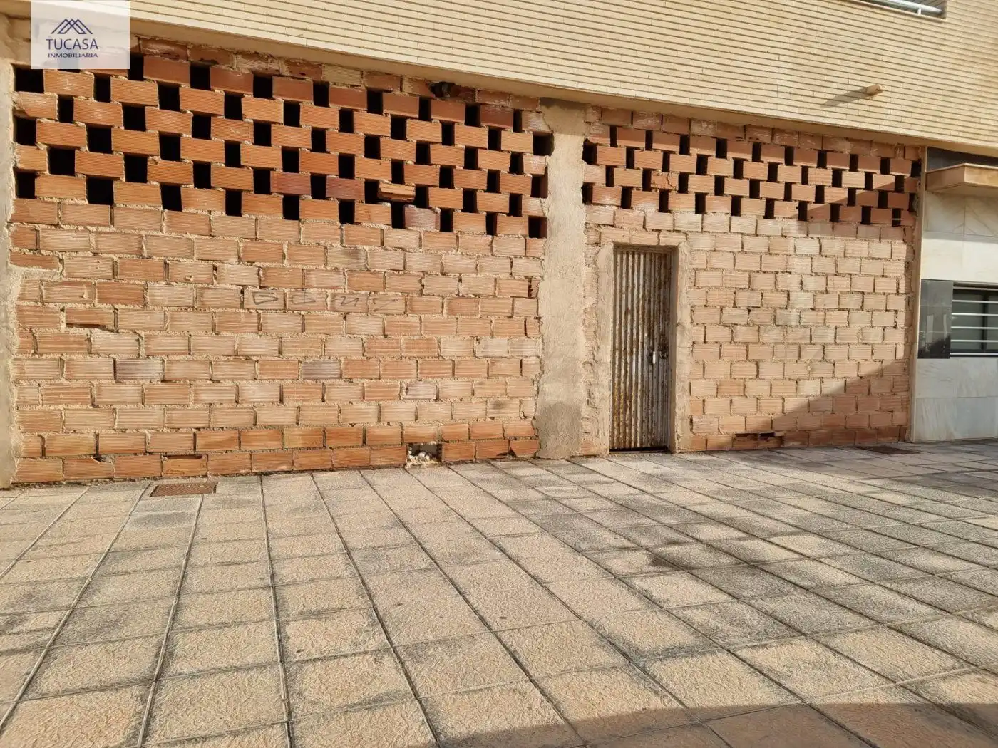 Business premises to rent in Roquetas de Mar ciudad