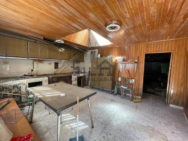 Casa-chalet en Venta en LG. CHEDAS en Quintela de Leirado