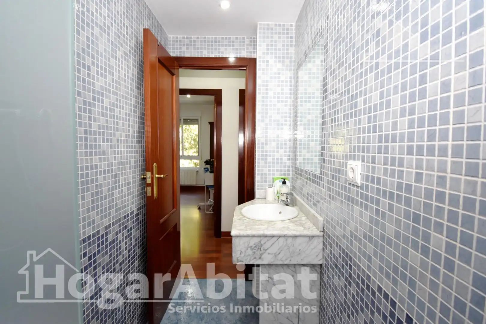 Bathroom of Flat for sale in Quart de Poblet  with Air Conditioner, Heating and Furnished