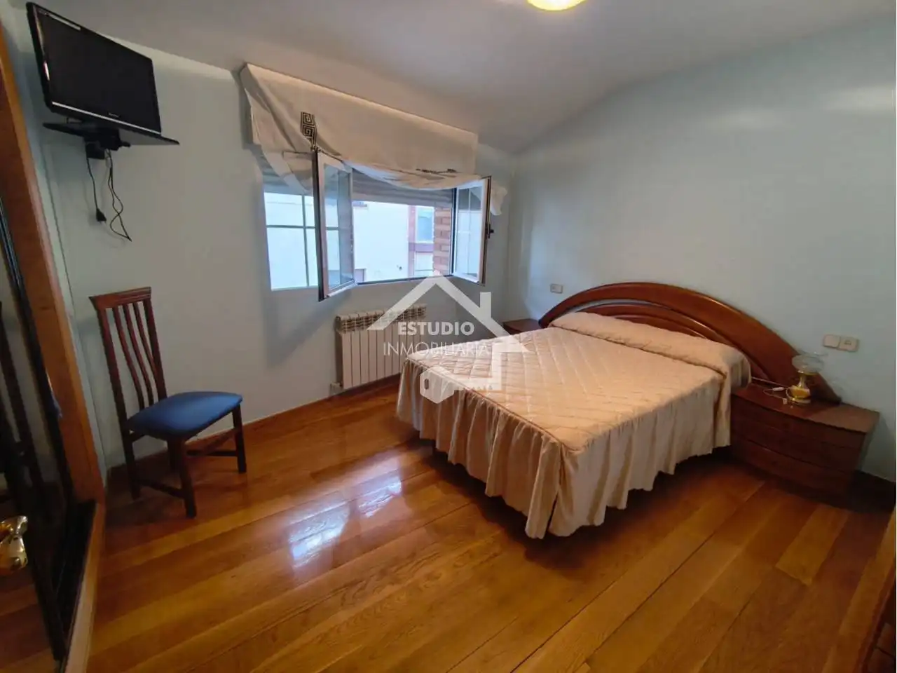 Dormitori de Casa o xalet en venda en Lodosa amb Aire condicionat, Calefacció i Parquet