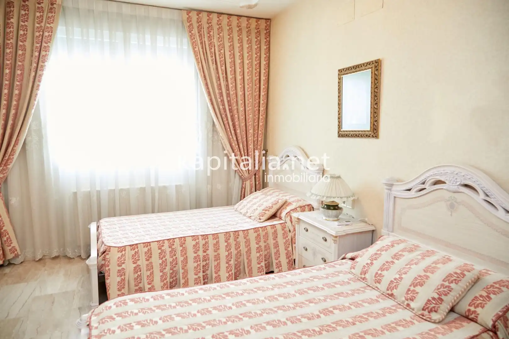 Habitación de Casa adosada en venta en Albaida con Aire acondicionado, Terraza y Trastero