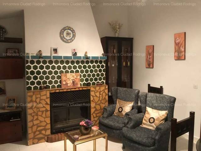 Piso en Venta en ZAPATEROS, 10 en Robleda