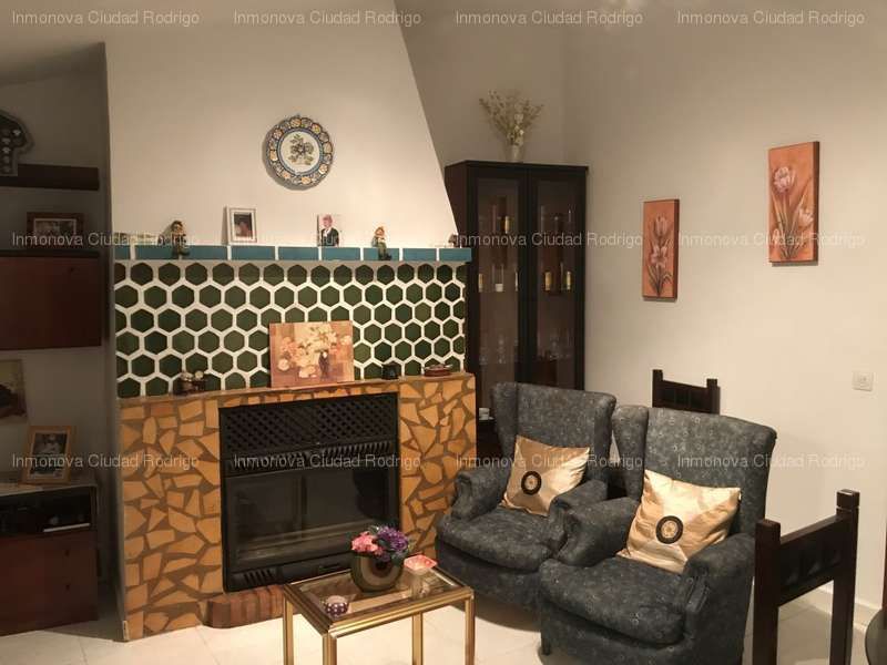 Sala d'estar de Pis en venda en Robleda amb Moblat i Balcó