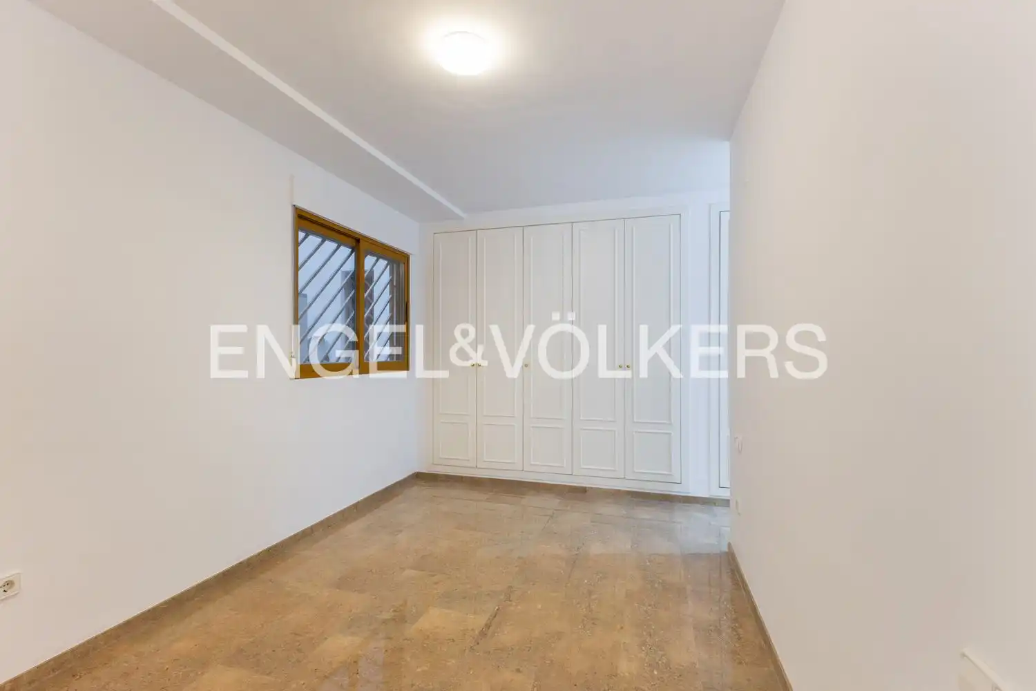 Piso de alquiler en Valencia con Aire acondicionado, Calefacción y Piscina