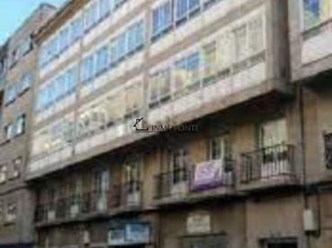 Individuel à vendre à AV. ROSALIA DE CASTRO